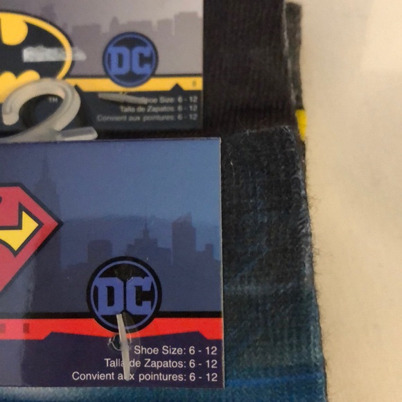 DC BATMAN/SUPER MAN SOCKS - Picture 7 of 7